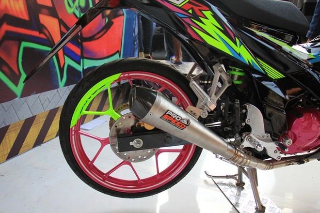 Honda sonic 150r độ nổi bật của biker nước bạn - 4
