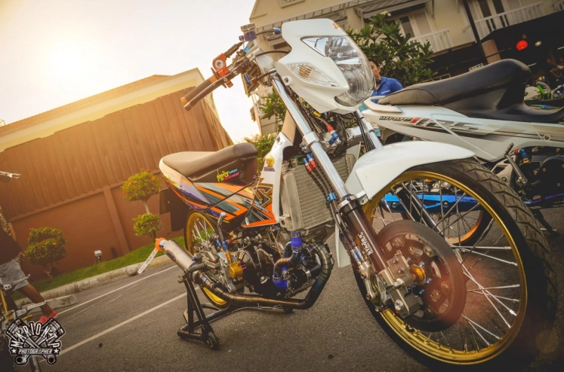 Honda sonic độ khủng đầy phong cách của biker thái lan - 9