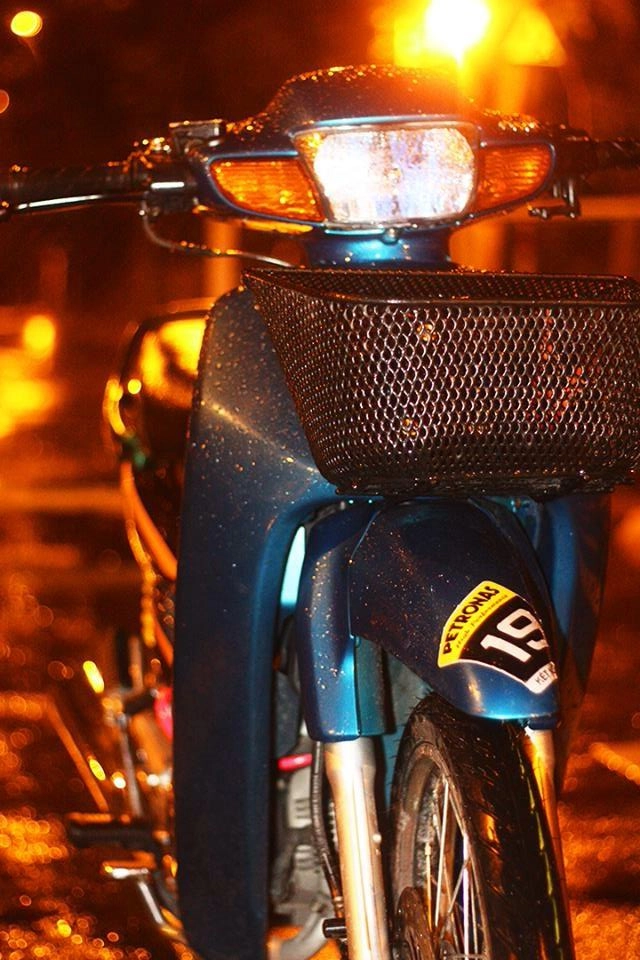 Honda wave 110 lung linh dưới mưa - 1