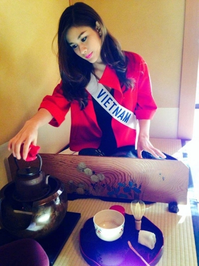 Hương trâm chọn trang phục miana cho miss international - 2