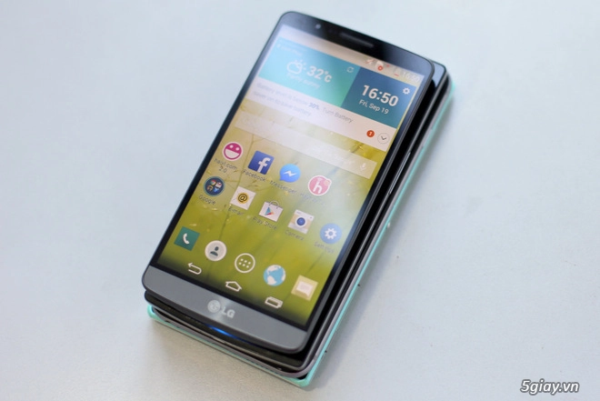 Iphone 6 plus có màn hình lớn hơn lg g3 - 3