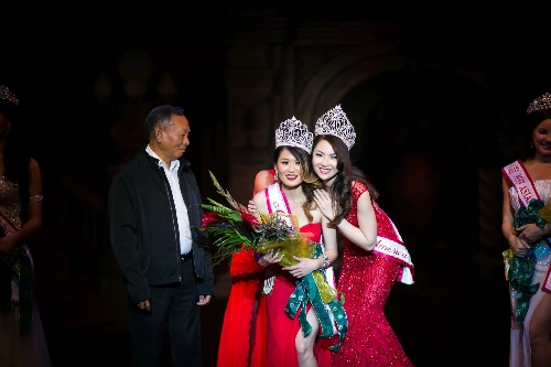 Jennifer chung lộng lẫy trong đêm miss asia american - 8