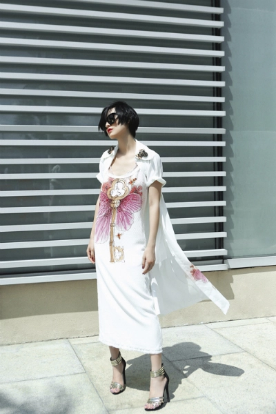 Kathy uyên dạo phố với street style kin concept - 3