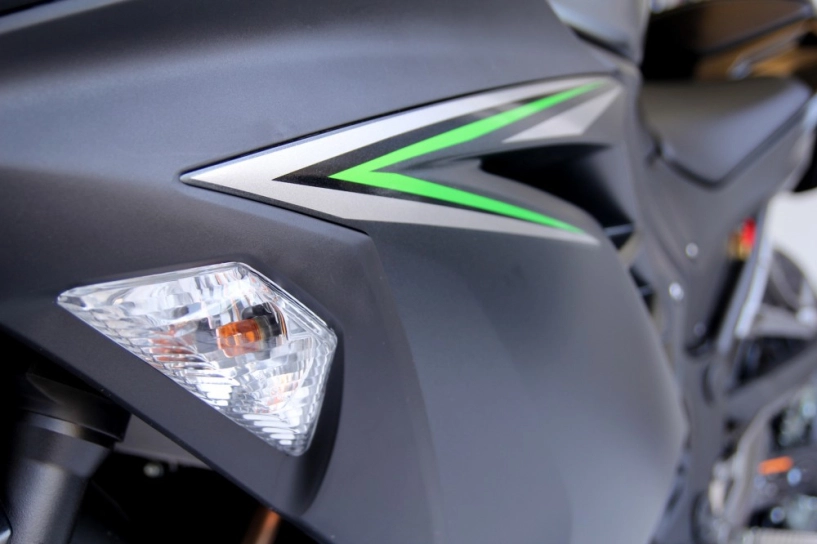 Kawasaki ninja 300 2016 về việt nam với giá 169 triệu đồng - 6