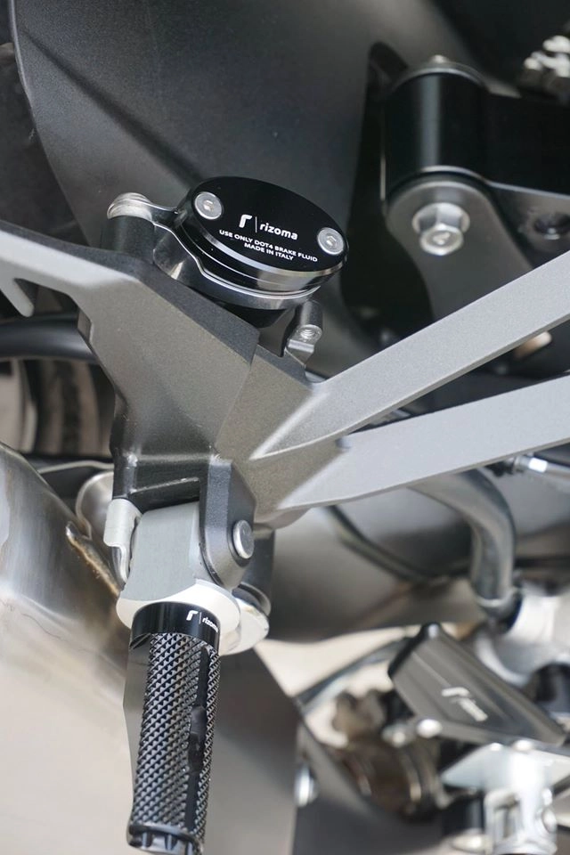 Kawasaki z1000 2015 độ siêu ngầu của một biker việt - 10
