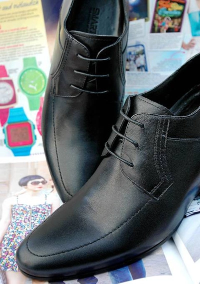 Khắc phục chiều cao khiêm tốn với smart shoes - 2