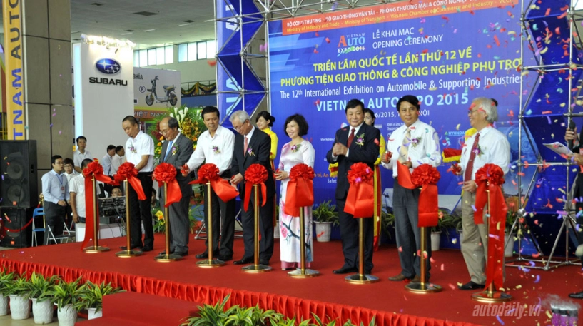 Khai mạc triển lãm vietnam autoexpo 2015 - 2