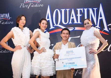 Khởi động aquafina pure fashion 2010 - 1