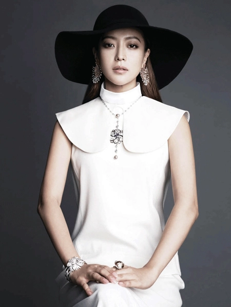 Kim hee sun điệu đà với các kiểu mũ - 11