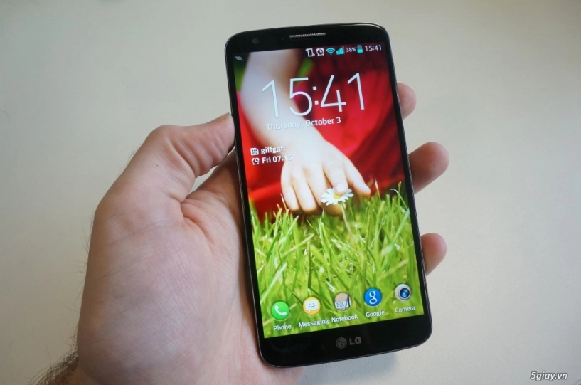 Thiết kế và cấu hình của điện thoại lg g2 - 1