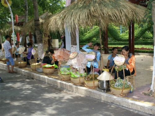 Liên hoan ẩm thực đất phương nam tái hiện góc chợ quê - 1