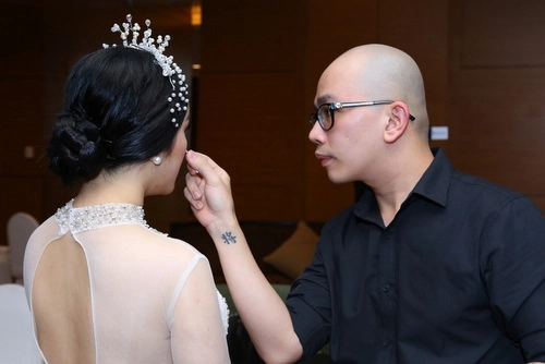 Lý nhã kỳ e ấp trình diễn váy cưới - 2