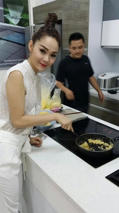 Minh hằng hút hồn với mốt áo xuyên thấu - 2