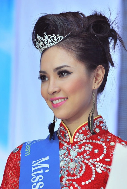 Miss ngôi sao tỏa sáng trên sàn diễn thời trang - 3