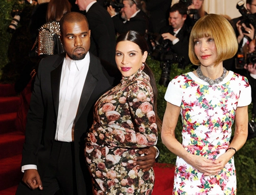 Naomi campbell cười chuyện kim-kanye lên bìa vogue - 2