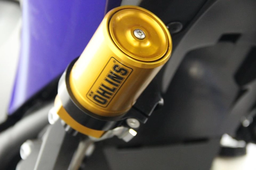 Ngắm chiếc yamaha r25 độ pô akrapovic kèm phuộc ohlins đẹp leng ken - 7