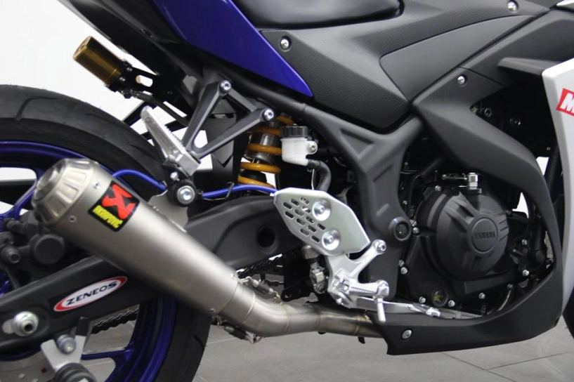 Ngắm chiếc yamaha r25 độ pô akrapovic kèm phuộc ohlins đẹp leng ken - 12