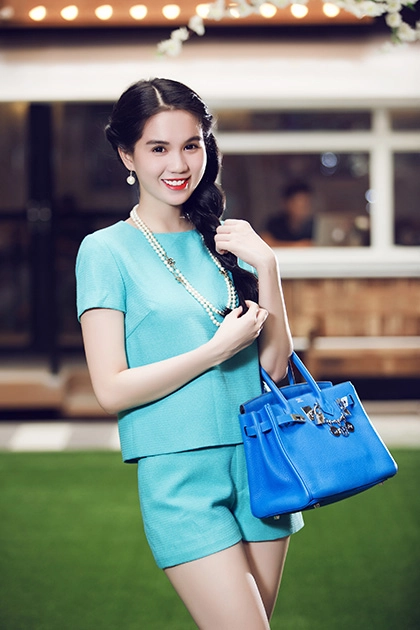 Ngọc trinh chuộng trang phục hè màu tươi sáng - 7
