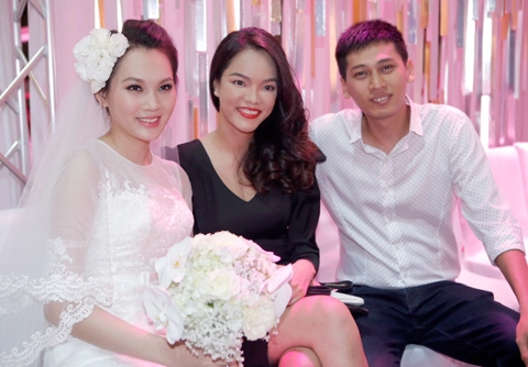 Ngọc trinh khoe dáng tại đám cưới ngọc thạch - 13