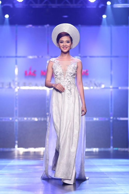 Nhà thiết kế minh châu khoe áo dài cách tân - 5