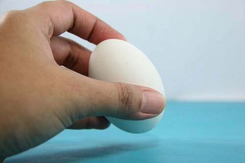 Những cách bóc vỏ trứng nhanh - 2