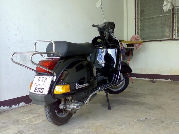 Những chiếc vespa trên đất thái - 7