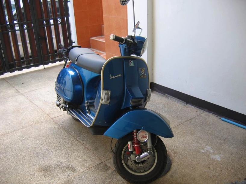 Những chiếc vespa trên đất thái - 11