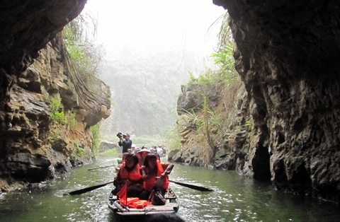 Những hang động kỳ ảo ở ninh bình - 2