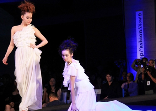 Những tai nạn phổ biến trên sàn catwalk - 9