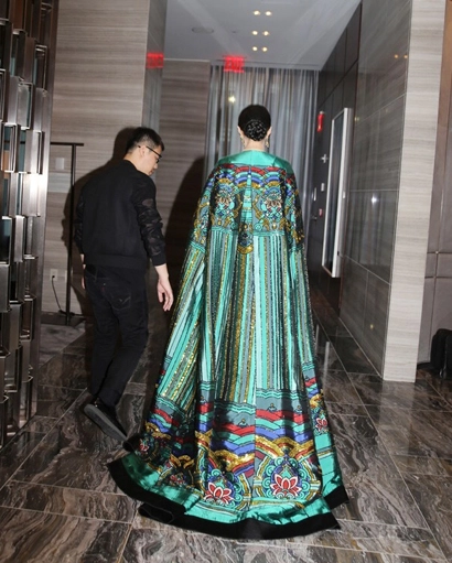 Phạm băng băng và các sao gốc hoa tại met gala 2015 - 1