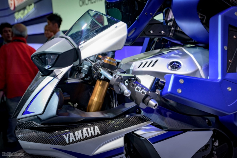 Robot lái xe của yamaha - 6