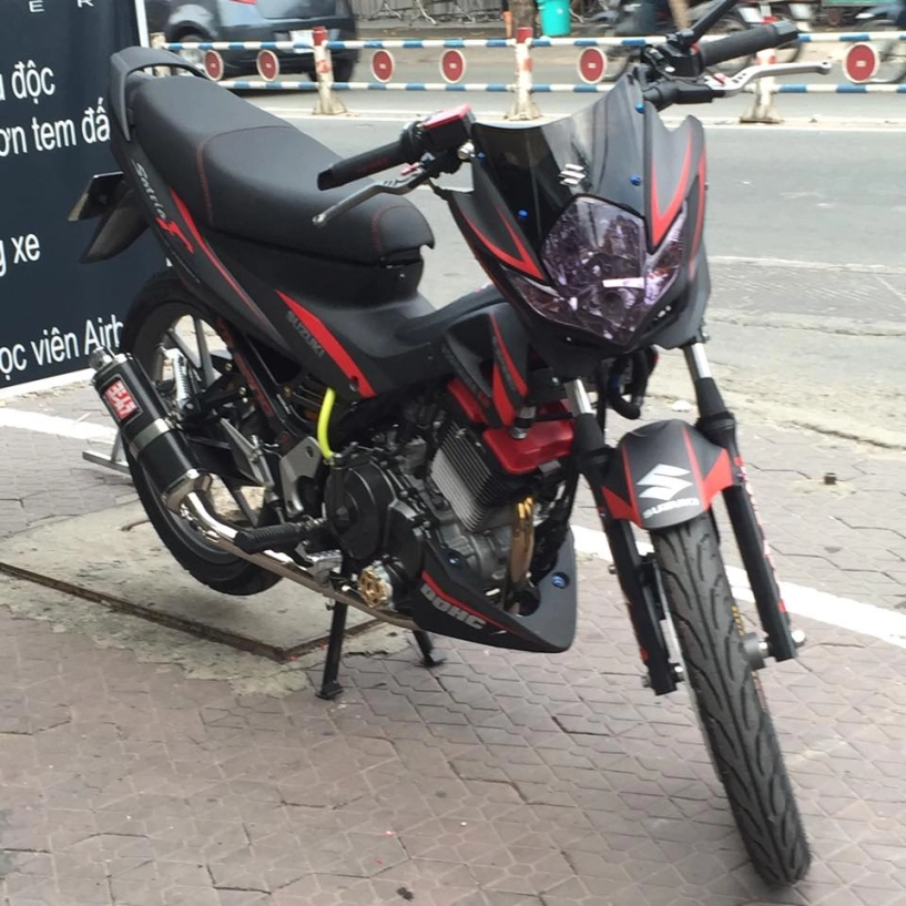 Suzuki raider độ dàn áo mắt phượng sơn phối màu cực đẹp - 2