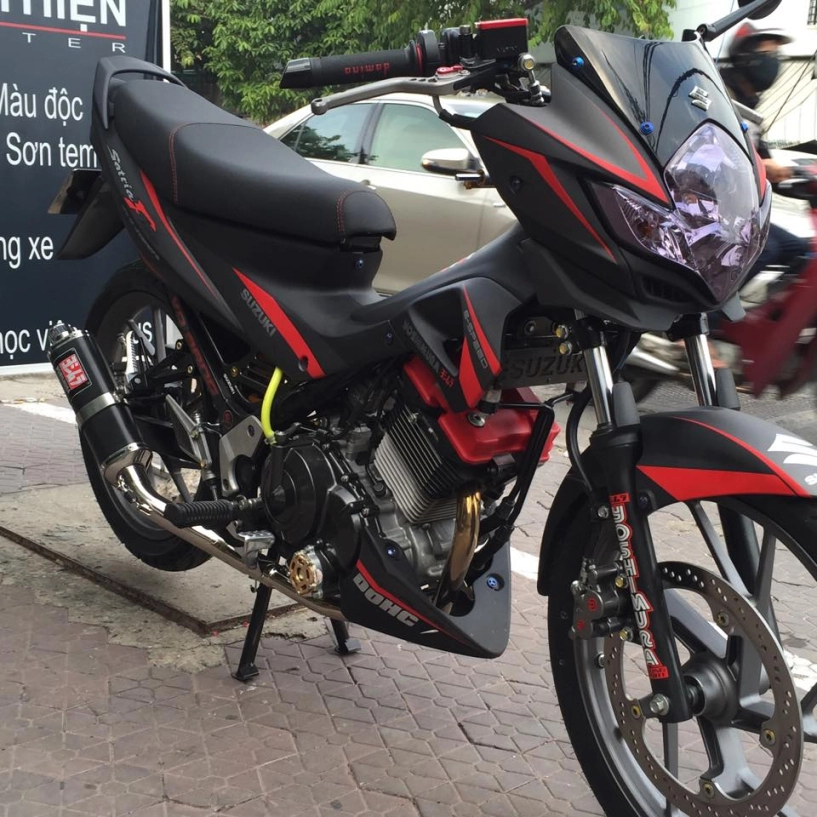 Suzuki raider độ dàn áo mắt phượng sơn phối màu cực đẹp - 5