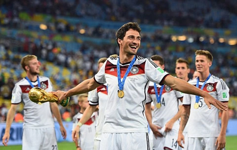 Tại sao mu lại ghiền mats hummels như vậy - 3