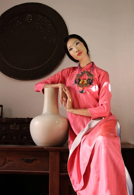 Thiết kế của việt nam tham dự đêm phương đông - 2