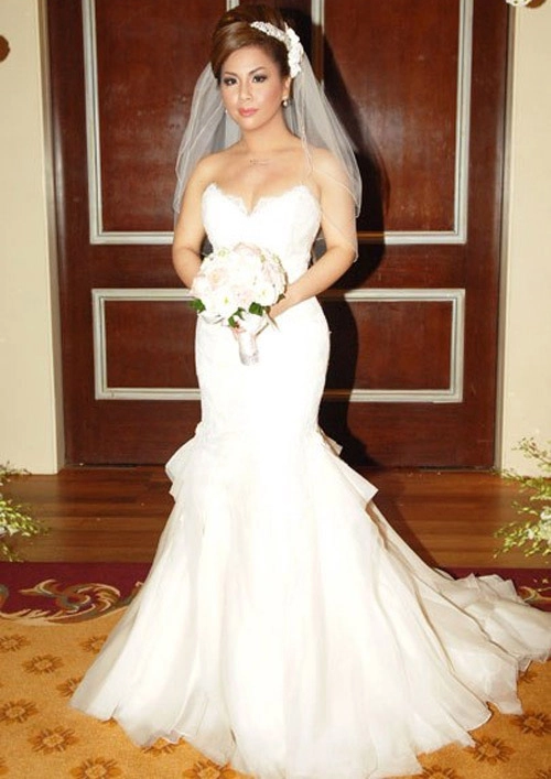 Top váy cưới đẹp nhất vbiz năm 2013 - 13