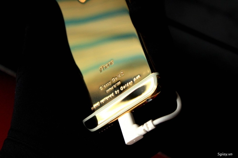 Trên tay iphone 6 mạ vàng tại showroom golden ace - 11