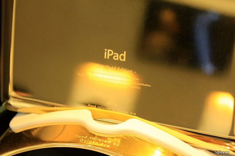 Trên tay iphone 6 mạ vàng tại showroom golden ace - 15