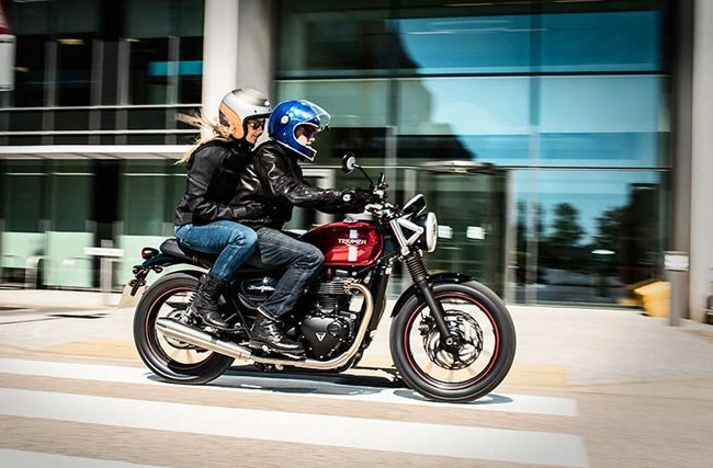 Triumph bonneville street twin 900 2016 chiếc xe cổ đầy sức mạnh - 4