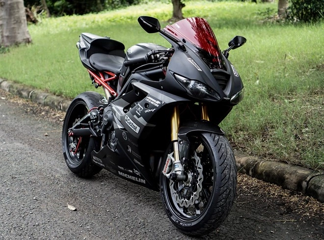 Triumph daytona 675r sơn dào áo lamborghini cùng nhiều đồ chơi chất - 4