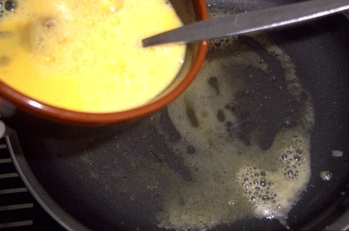 Trứng cuộn nấm phô mai và thịt xông khói - 5