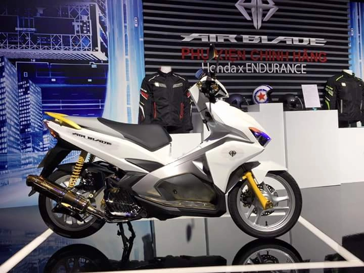 Tường thuật sự kiện ra mắt air blade 2016 mới của honda việt nam - 28