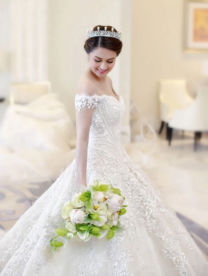Váy áo nữ tính của mỹ nhân đẹp nhất philippines - 10
