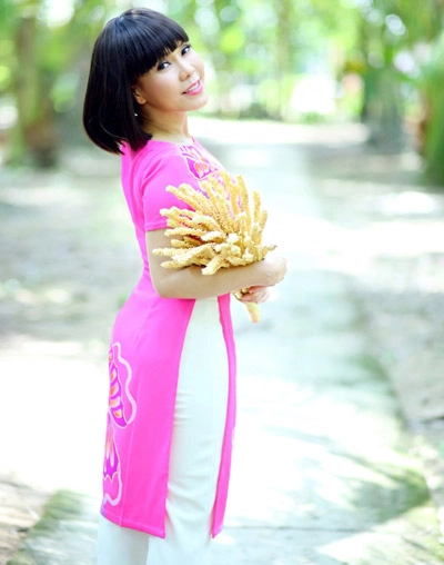 Việt hương diện áo dài cách tân màu sắc - 7