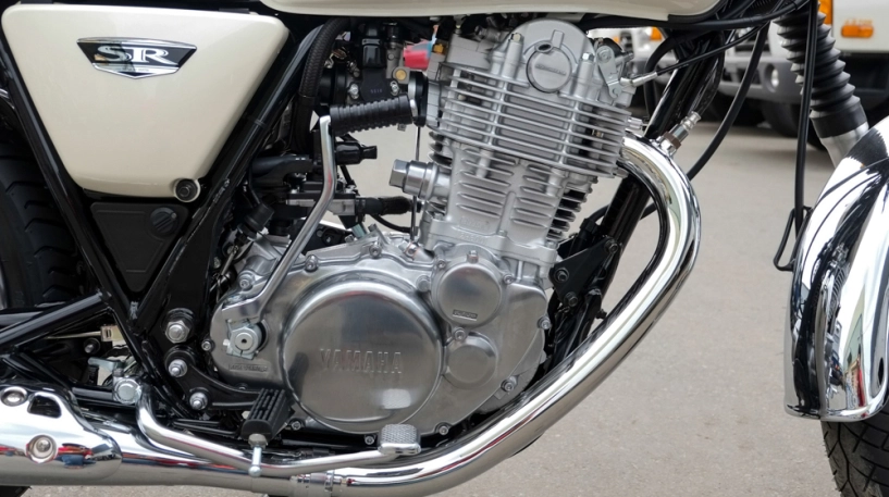 Xe mô tô cổ điển yamaha sr400 2015 đầu tiên về việt nam - 3