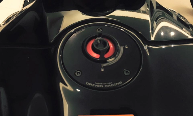 Yamaha r1 siêu ngầu với phiên bản black red độ - 3