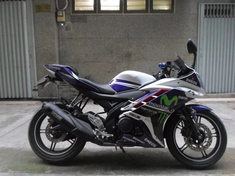 Yamaha r15 v2 chính chủ sang tên nhanh gọn - 1