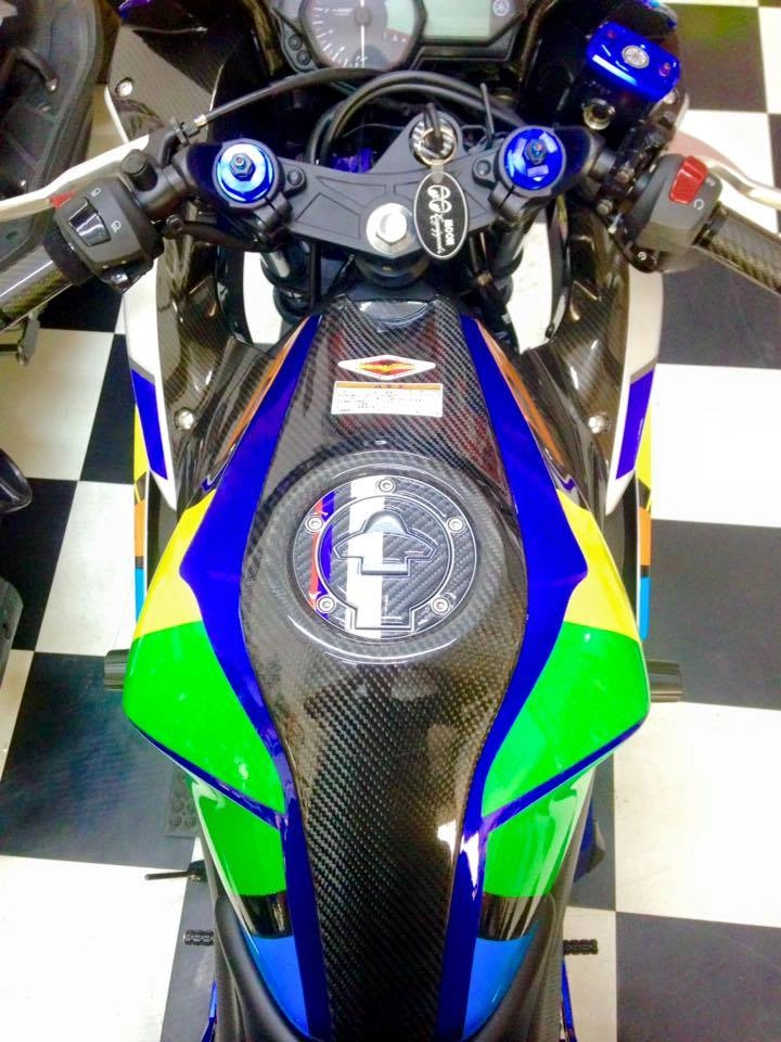 Yamaha r3 với phong cách valentino rossi - 4