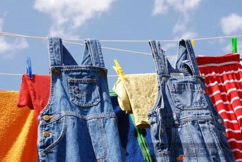 5 cách giúp quần jeans bền màu - 2