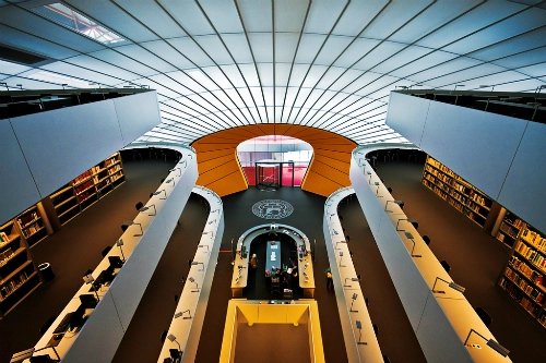 9 thư viện hiện đại và lộng lẫy trên thế giới - 7